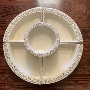 Serving tray with removable compartments